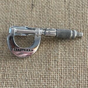 Tie Clip Bar with Screw
